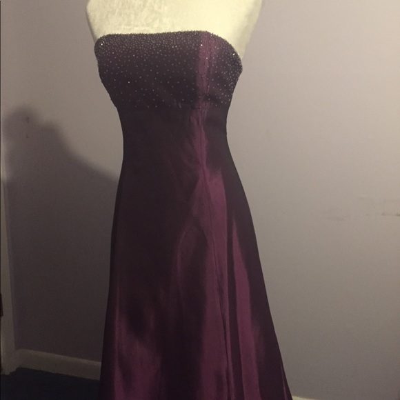 Dresses & Skirts - Fiesta fashions formal dress